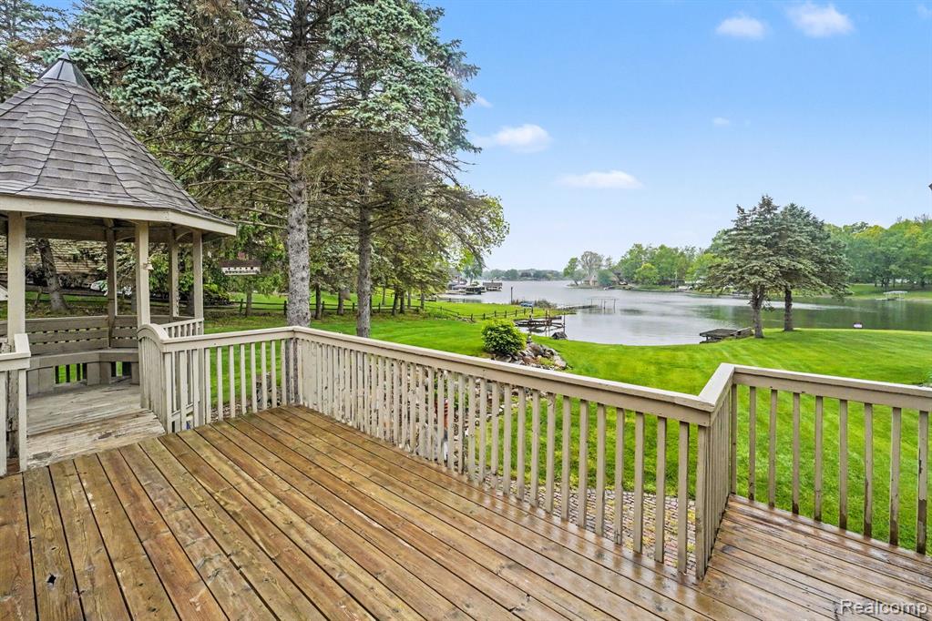 10391 Hills Lane Drive, Goodrich Vlg, MI — Photo 5