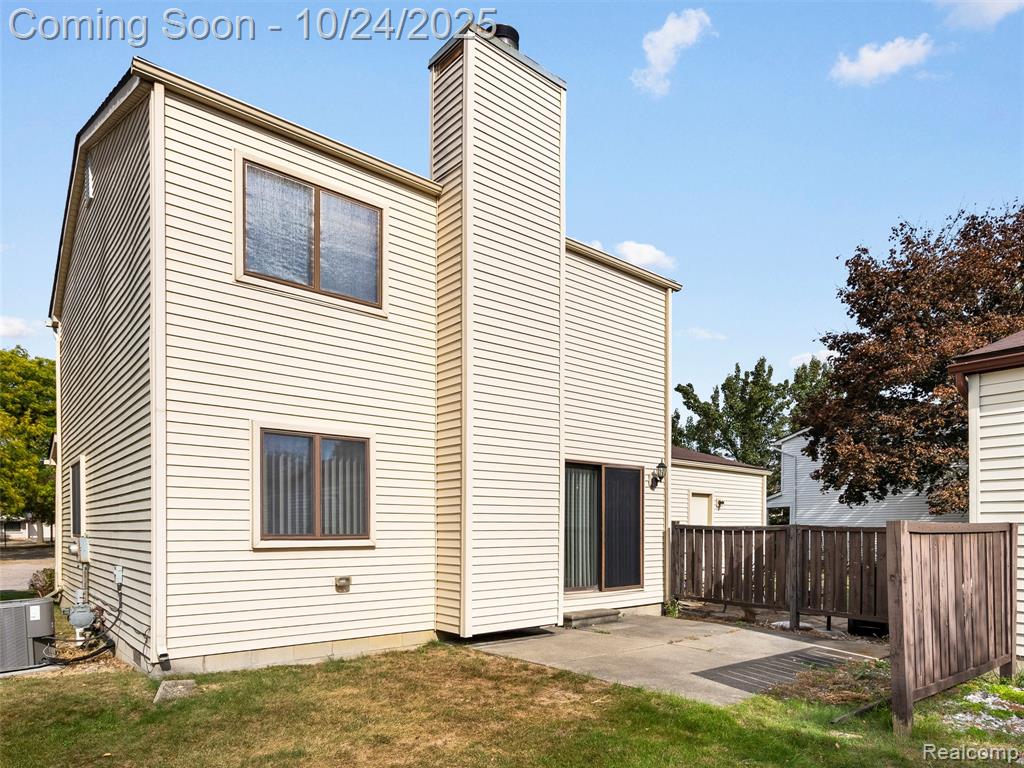 2844 Roundtree Drive, Troy, MI 48083 — Photo 4