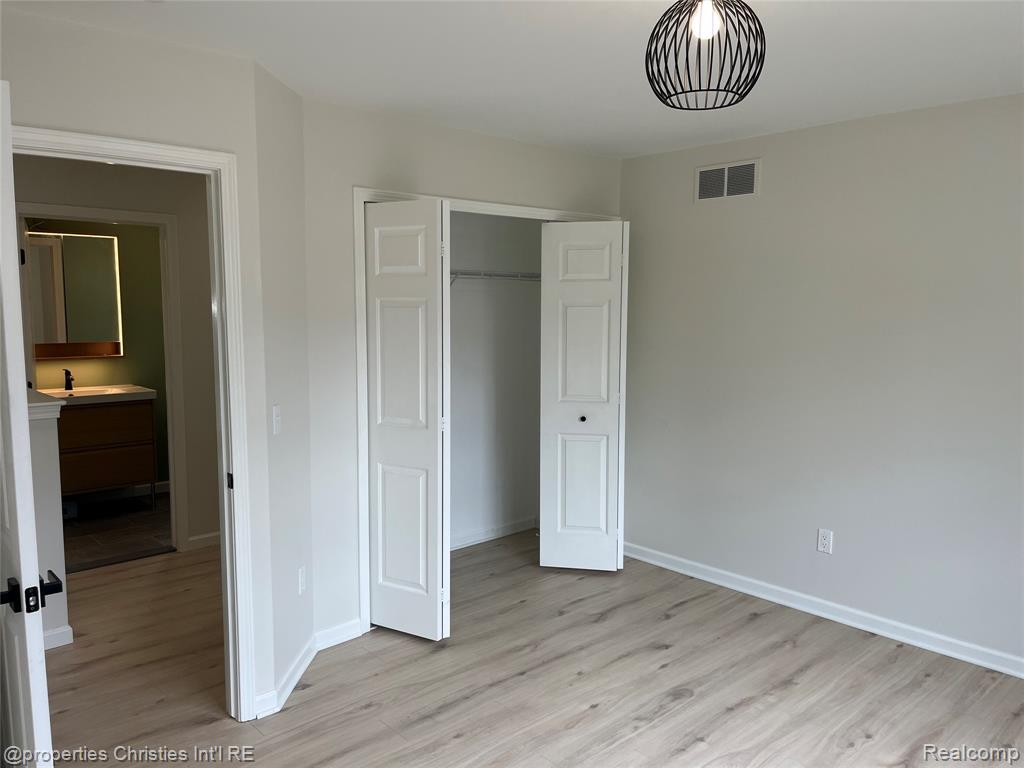 4120 Miracles Boulevard, Detroit, MI 48201 — Photo 15