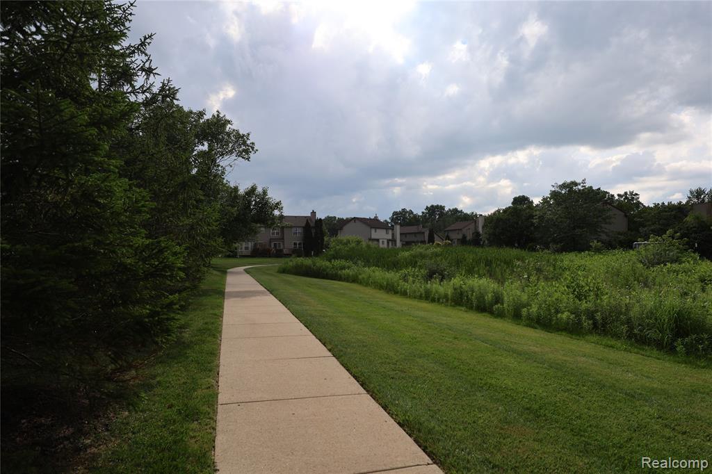 3361 Milcroft Court, Canton, MI 48188 — Photo 41