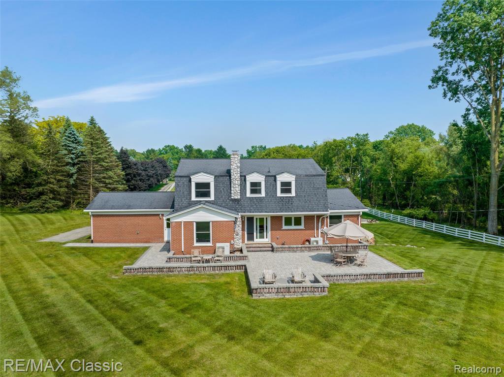 8173 Earhart Road, South Lyon, MI 48178 — Photo 48