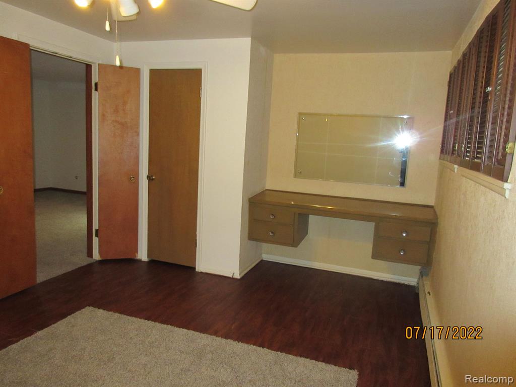 29497 GERALDINE Drive, Warren, MI 48093 — Photo 13