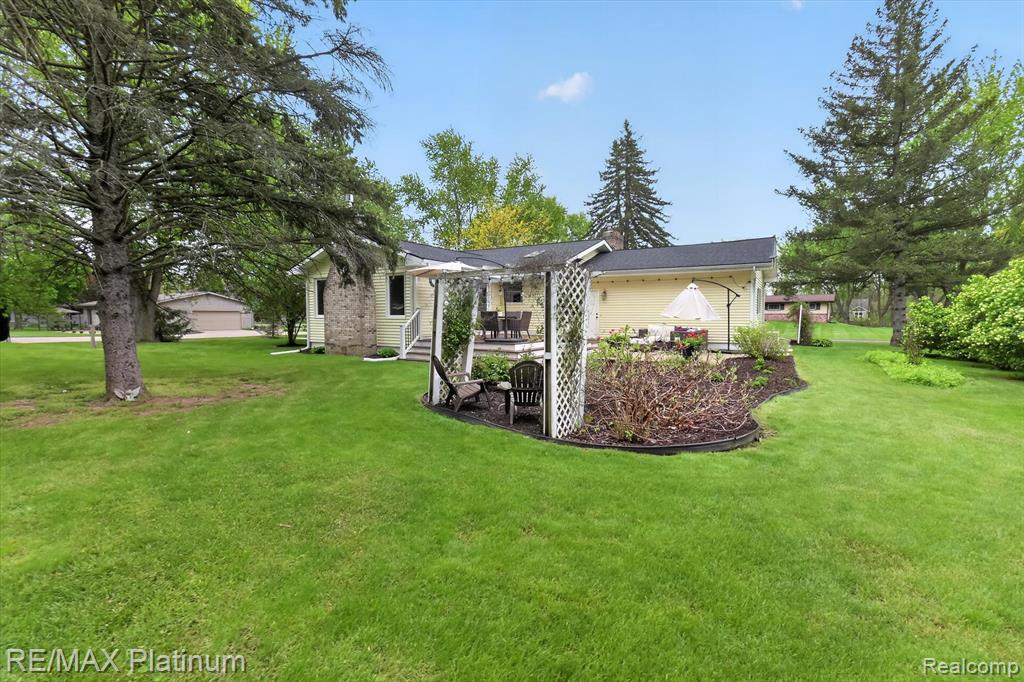 139 Edgemont Drive, Howell, MI 48855 — Photo 58