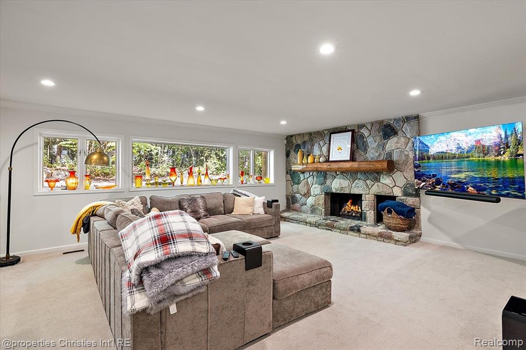 40 Scenic Oaks Drive N, Bloomfield Hills, MI 48304 — Photo 47