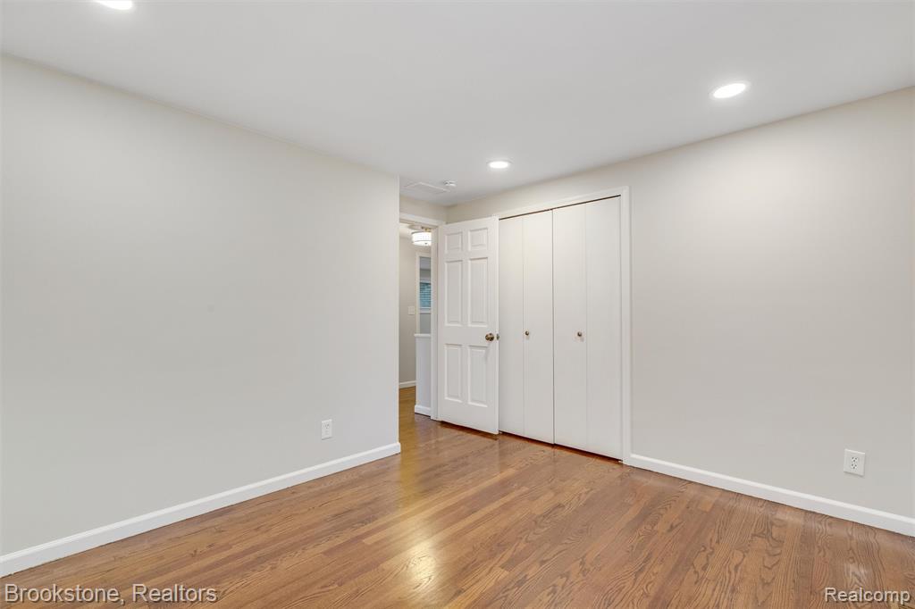 2784 Aldgate Drive, Bloomfield Hills, MI 48304 — Photo 32
