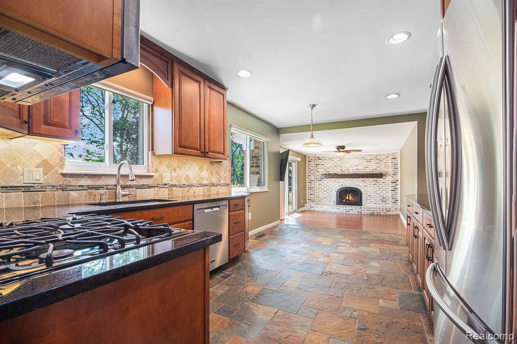 7370 Irongate Road, Canton, MI 48187 — Photo 12