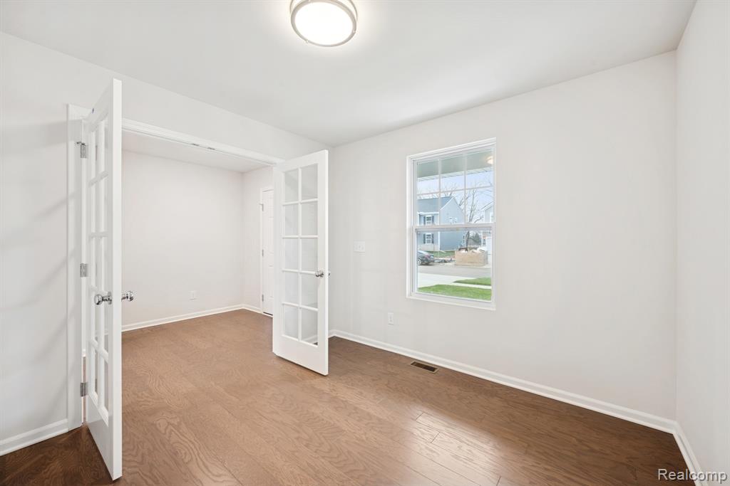 707 Knollwood Bend, Chelsea, MI 48118 — Photo 5