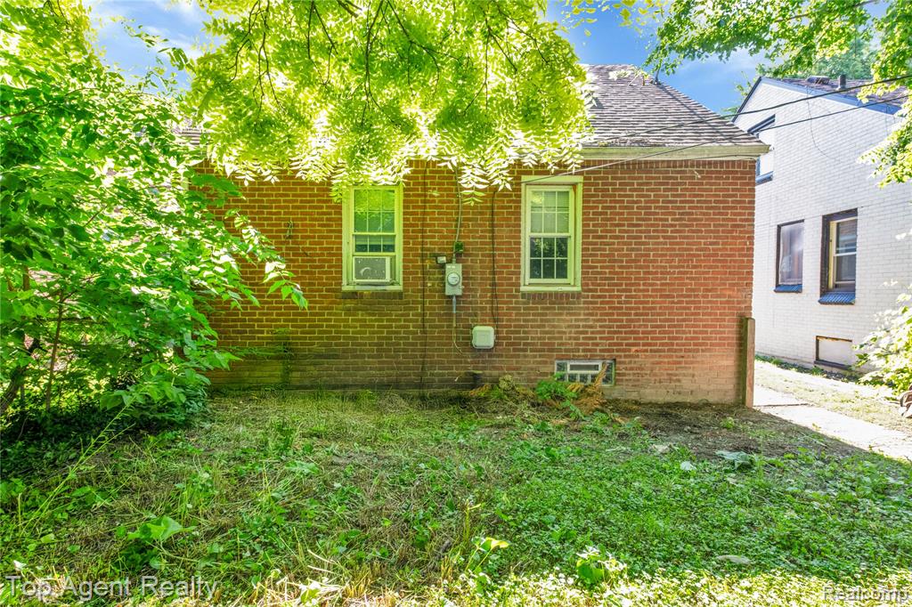 9917 Rutland Street, Detroit, MI 48227 — Photo 22