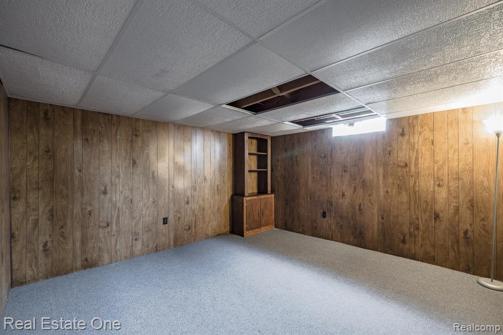 40026 Kristen Drive, Sterling Heights, MI 48310 — Photo 28
