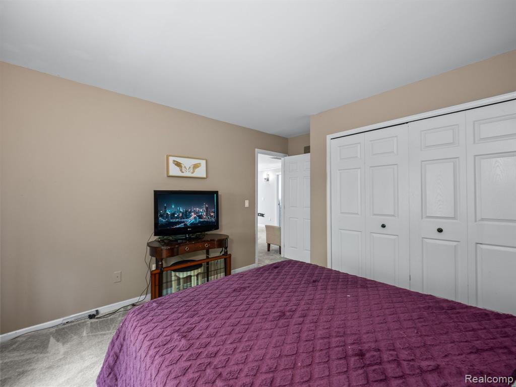 8897 MORNING MIST Drive, Clarkston, MI 48348 — Photo 38
