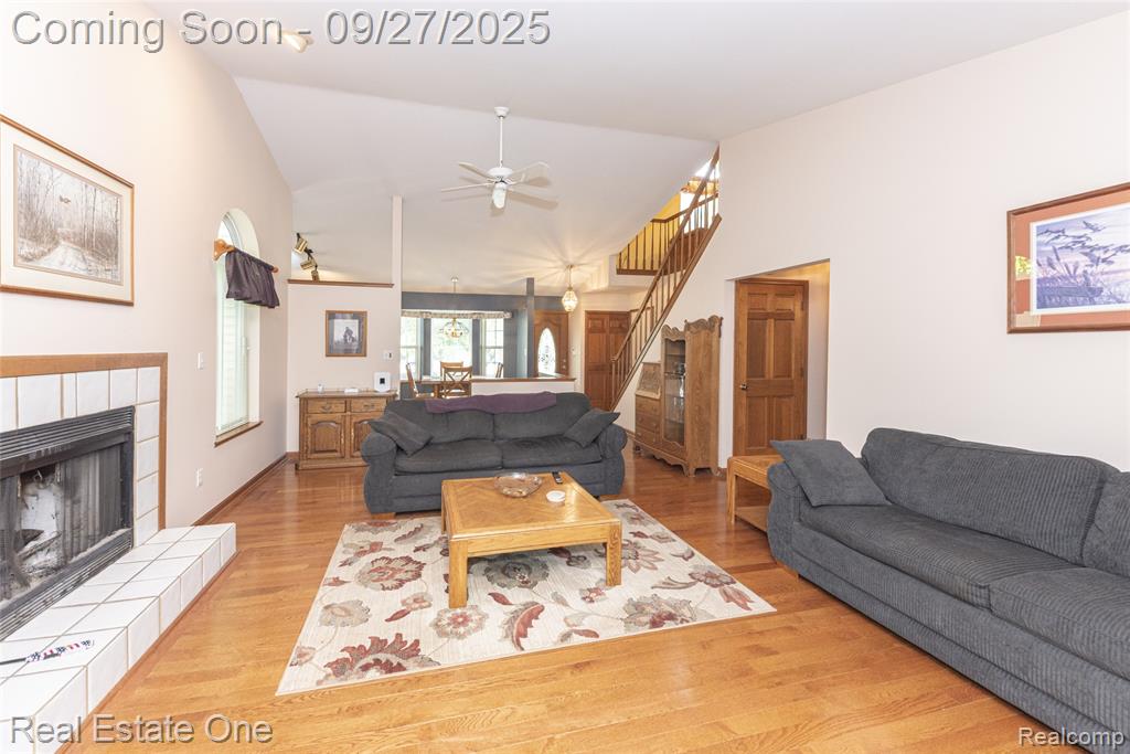 704 Grand Court, South Lyon, MI 48178 — Photo 13