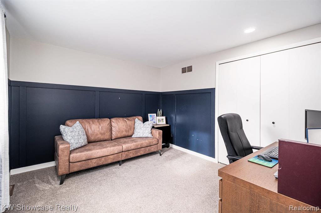 7936 Rampart Trail, Waterford, MI 48327 — Photo 15