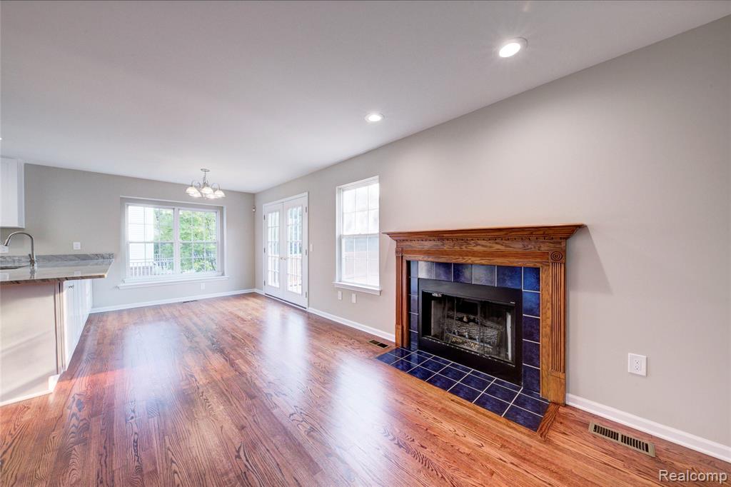 4269 Warrington Drive, Wixom, MI 48393 — Photo 5