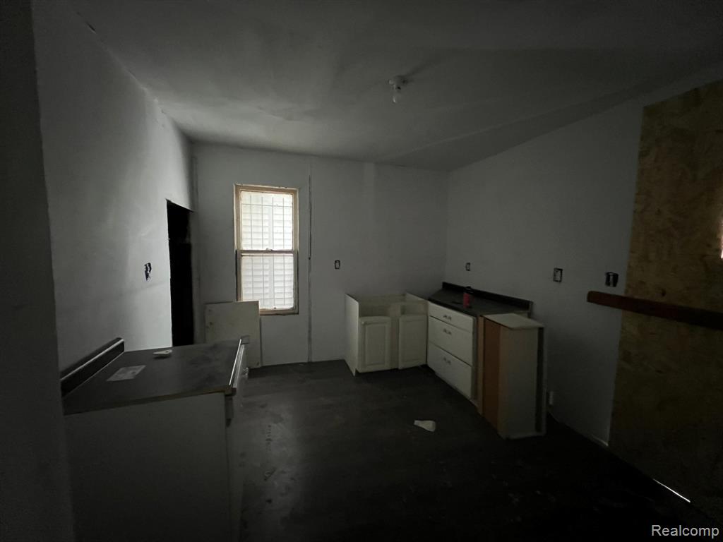 7723 E Canfield Street, Detroit, MI 48214 — Photo 5