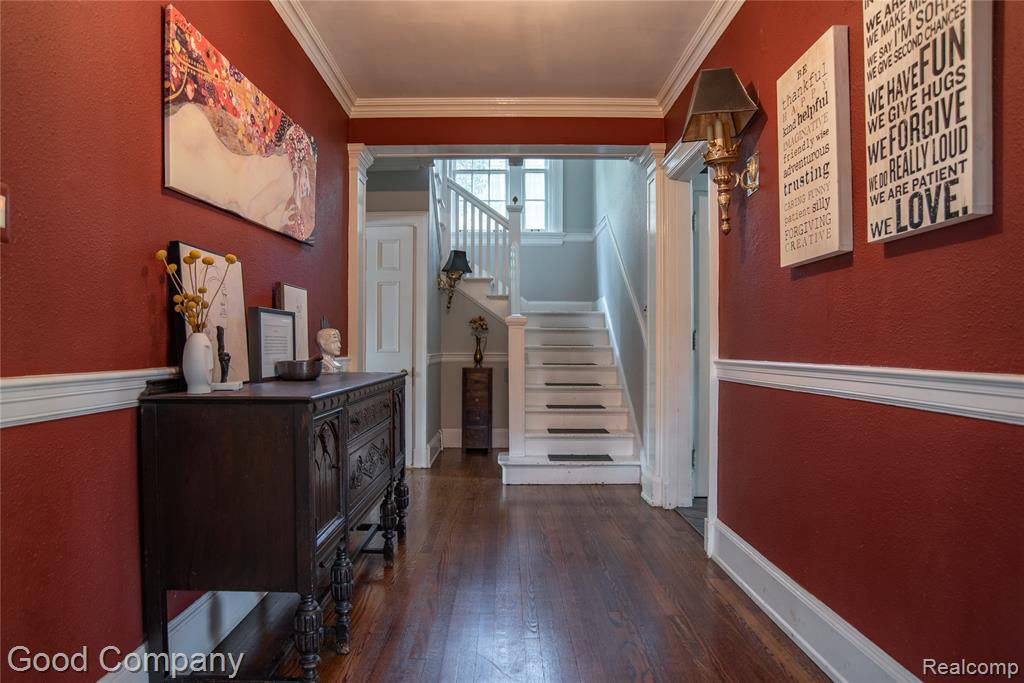 1704 Iroquois Street, Detroit, MI 48214 — Photo 5