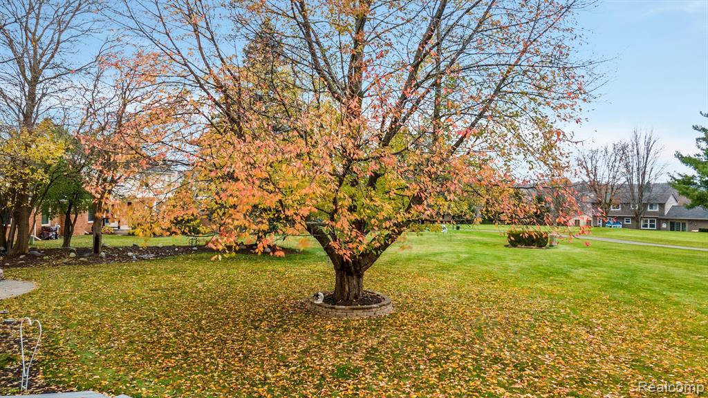 682 Heritage Lane S, Rochester Hills, MI 48309 — Photo 44