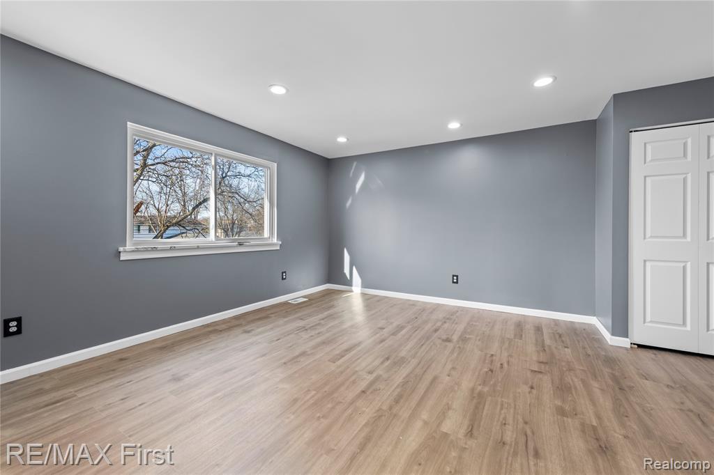 4306 Tallman Drive, Troy, MI 48085 — Photo 13