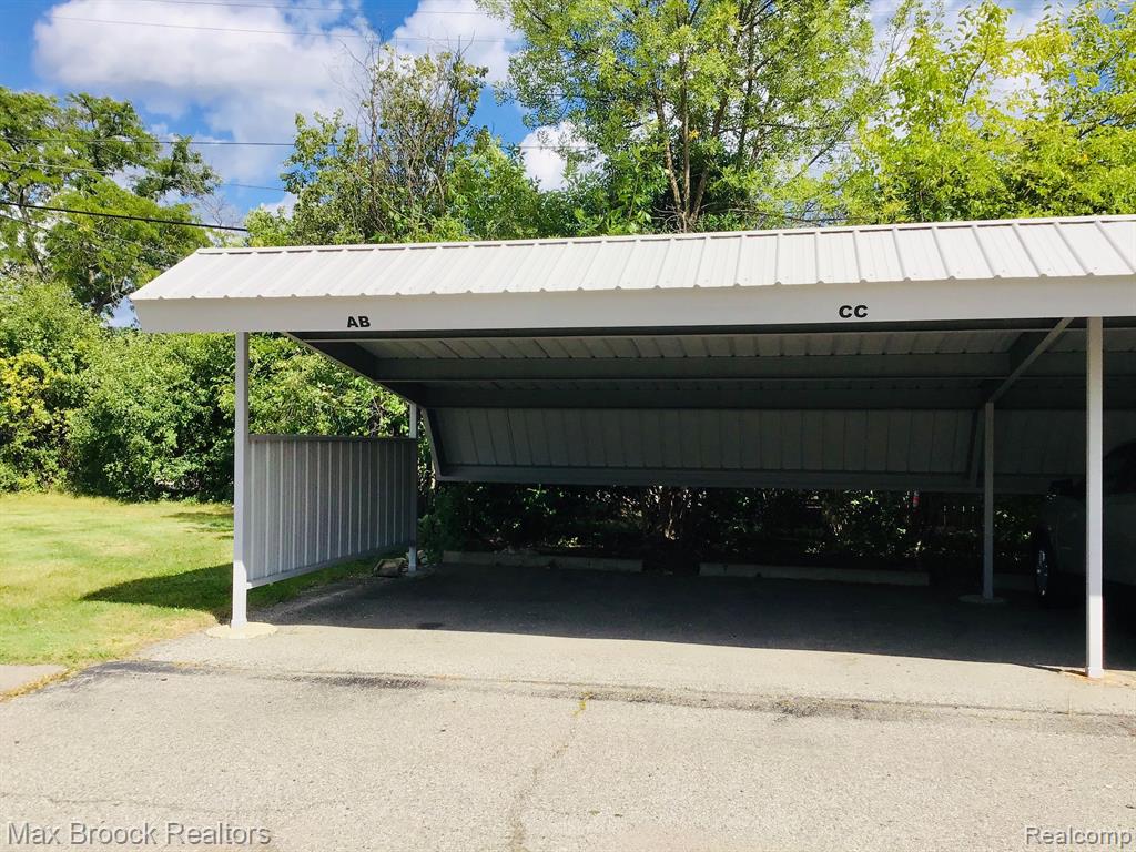 4113 TELEGRAPH Road, Bloomfield Hills, MI 48302 — Photo 27