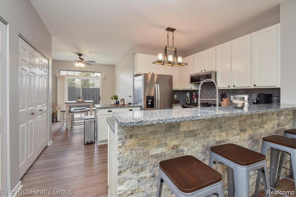 330 RED RYDER Drive, 43, Plymouth, MI 48170 — Photo 10