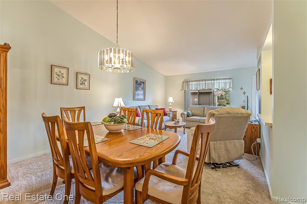 62511 RALEIGH Court, 5, South Lyon, MI 48178 — Photo 13