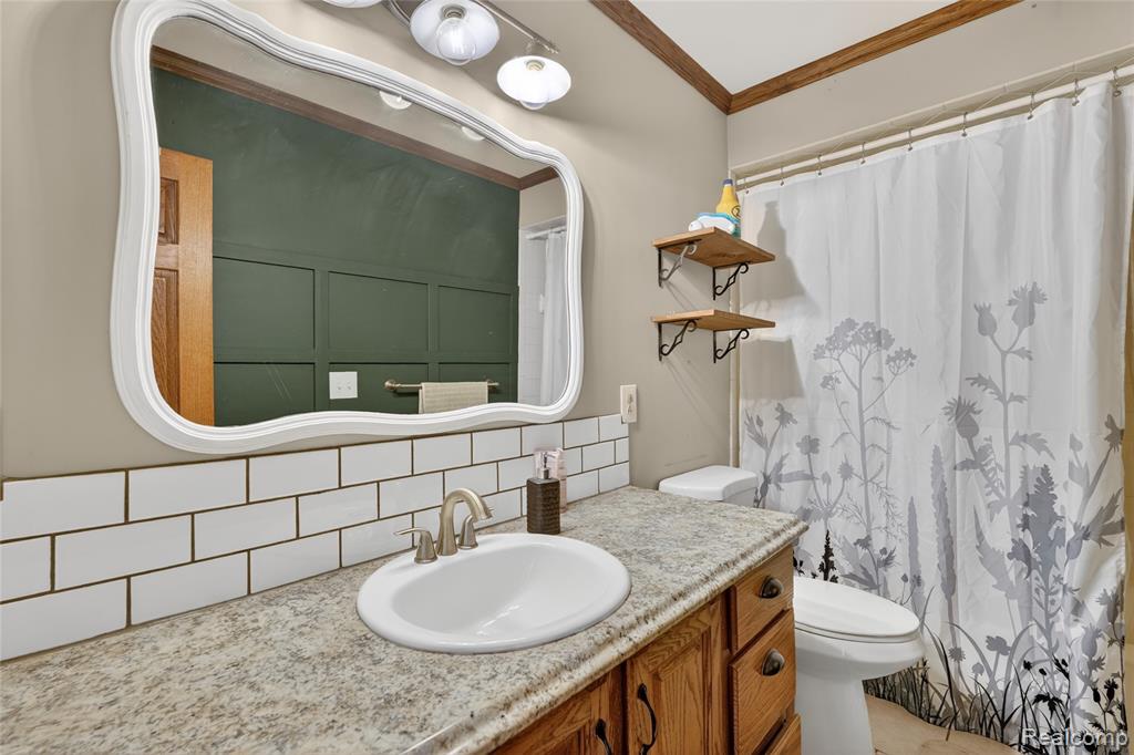 6235 Flushing Road, Flushing, MI 48433 — Photo 28