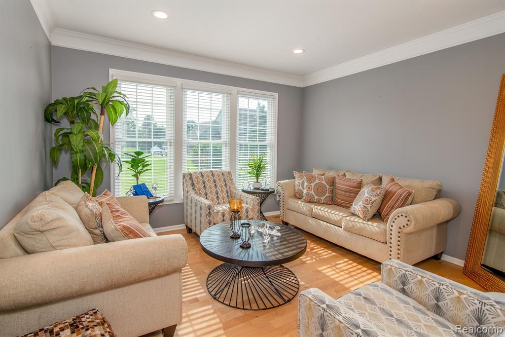 352 ELMINGTON, Canton, MI 48188 — Photo 11