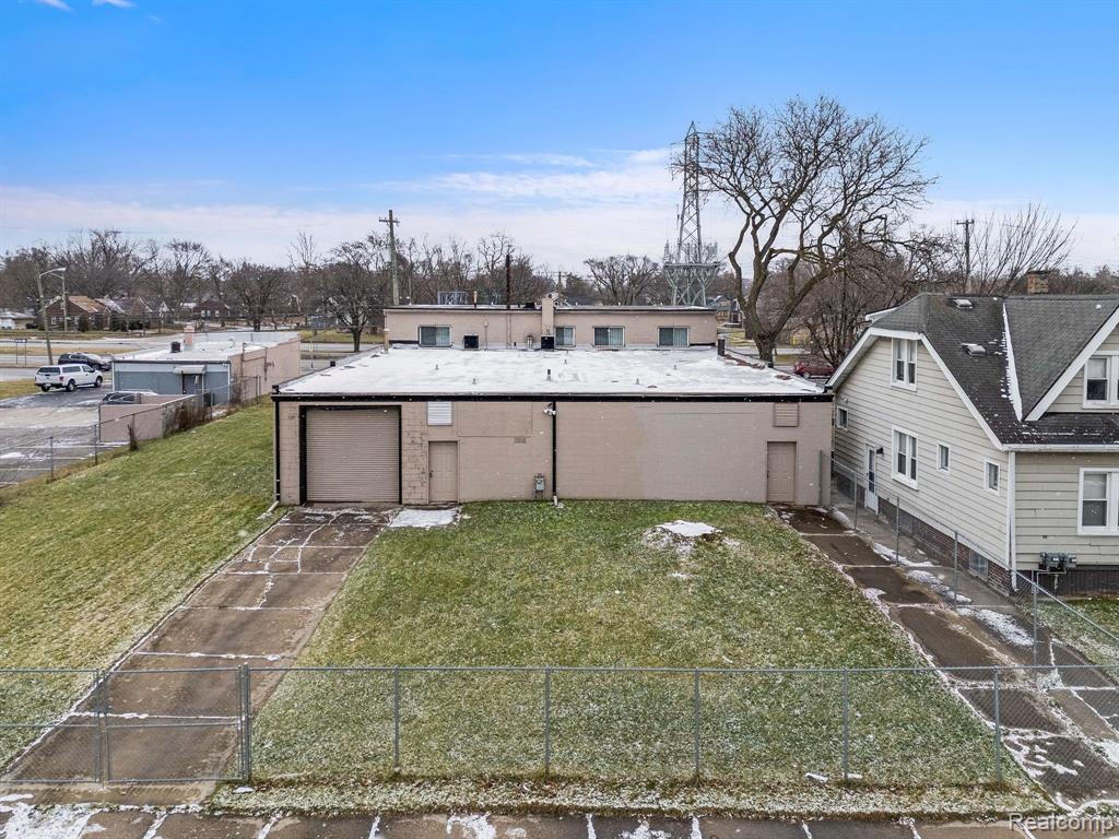 417 E 8 Mile Road, Hazel Park, MI 48030 — Photo 5