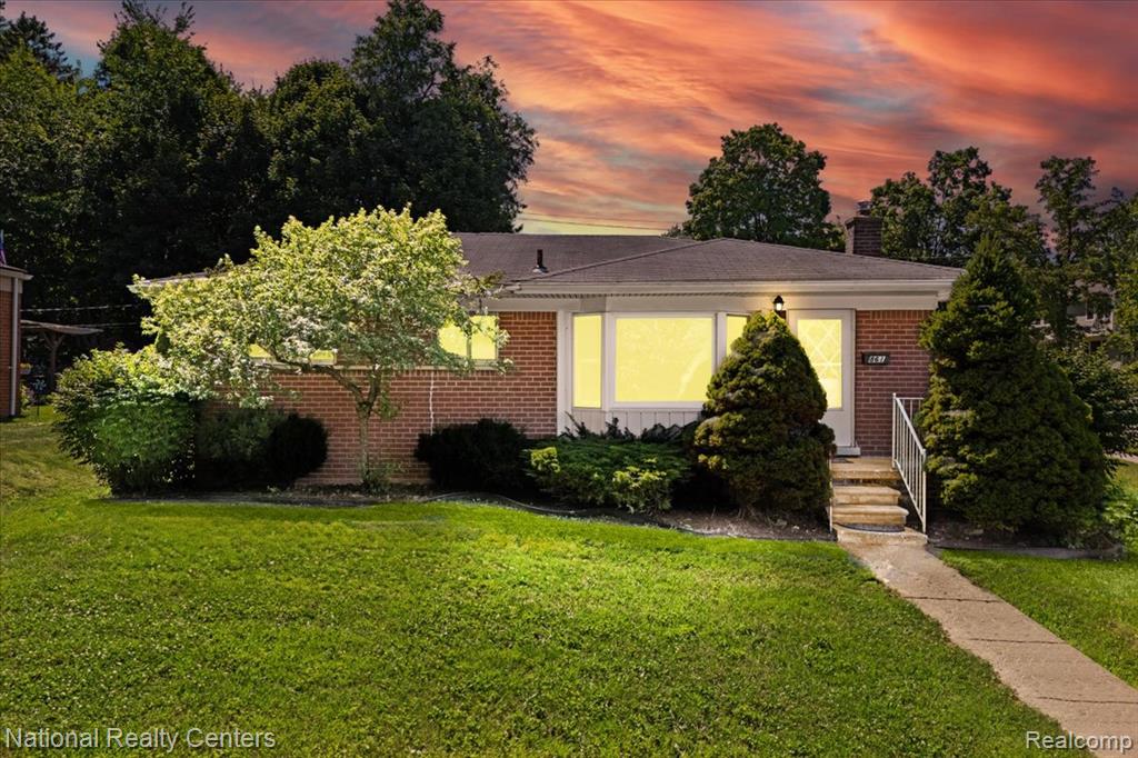 861 Squire Lane, Milford, MI 48381 — Photo 3