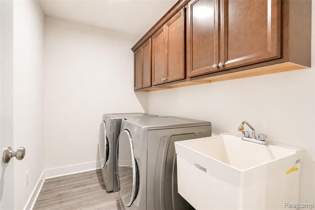 51040 Woodford Drive, Canton, MI 48188 — Photo 46