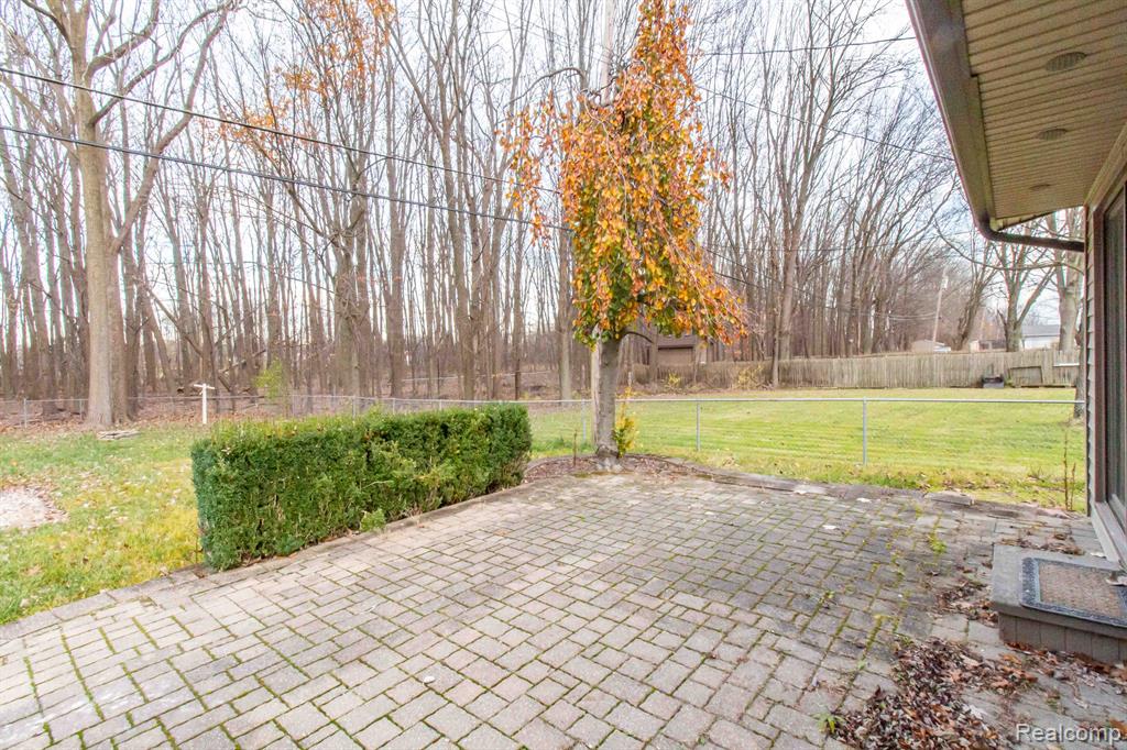 48351 Forbes Drive, Chesterfield, MI 48047 — Photo 42