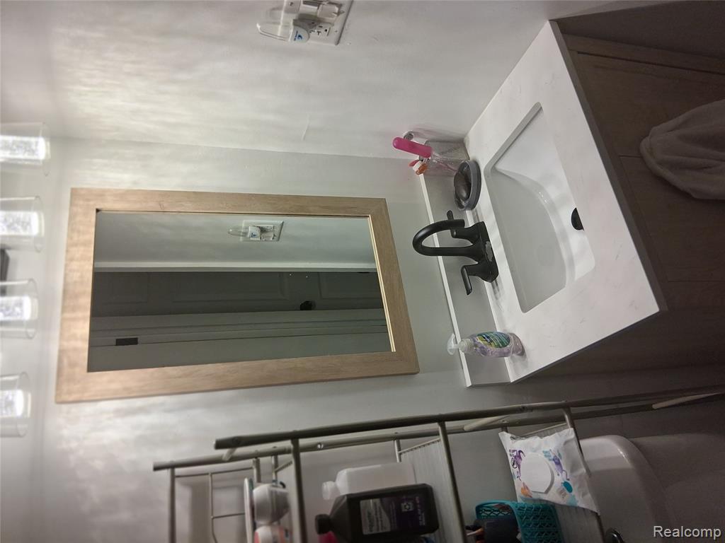 8663 Stout Street, Detroit, MI 48228 — Photo 12