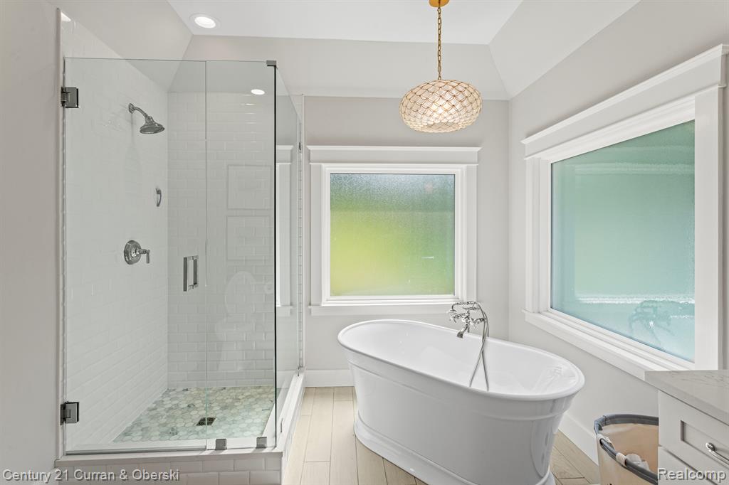 7064 CEDARBANK Drive, West Bloomfield, MI 48324 — Photo 35