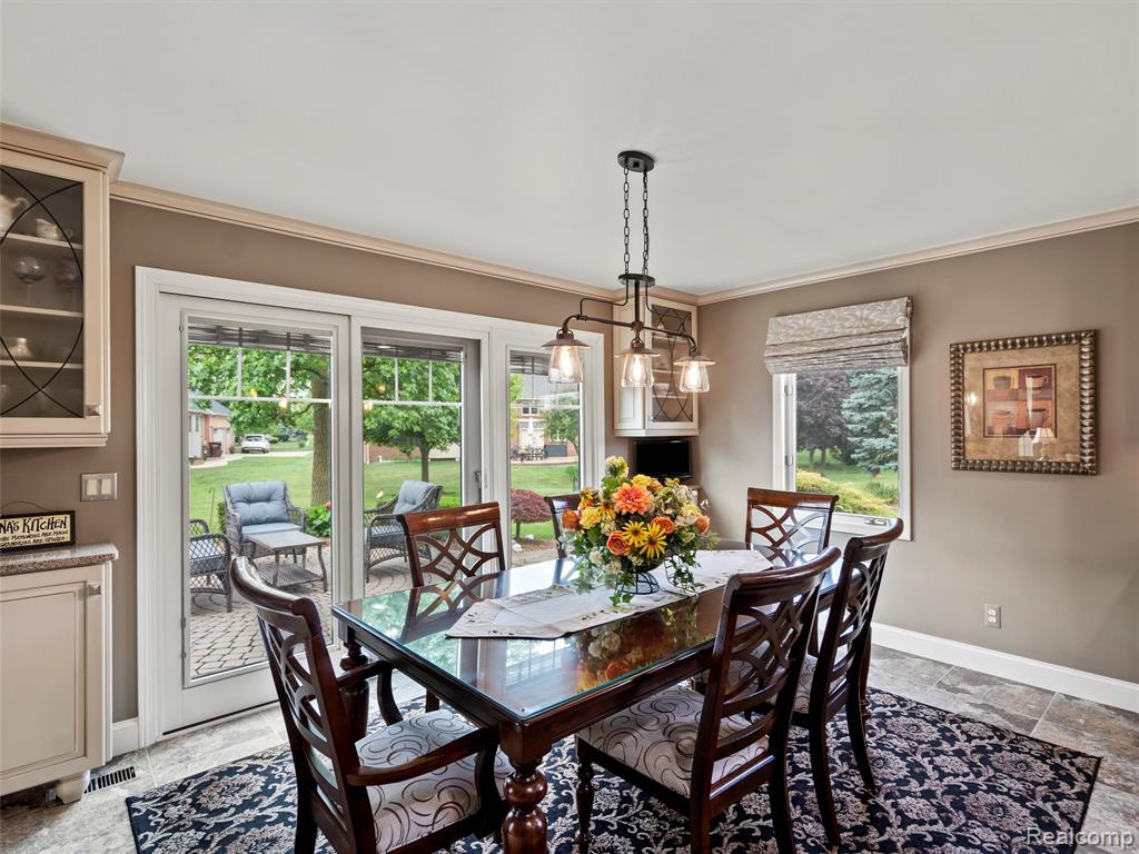 47215 Robins Nest Drive, Utica, MI 48315 — Photo 21