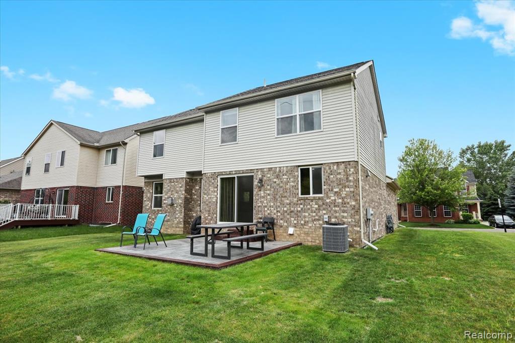 43570 Cherrywood Lane, Canton, MI 48188 — Photo 22