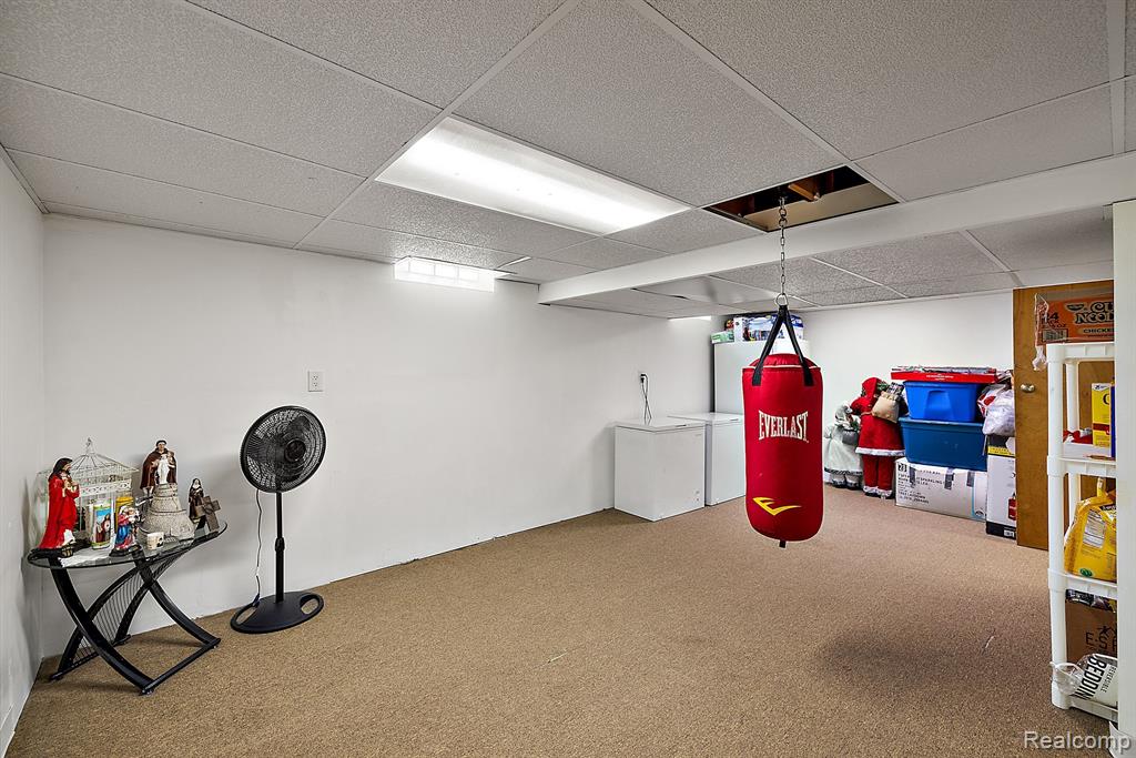 41951 UTICA Road, Sterling Heights, MI 48313 — Photo 32