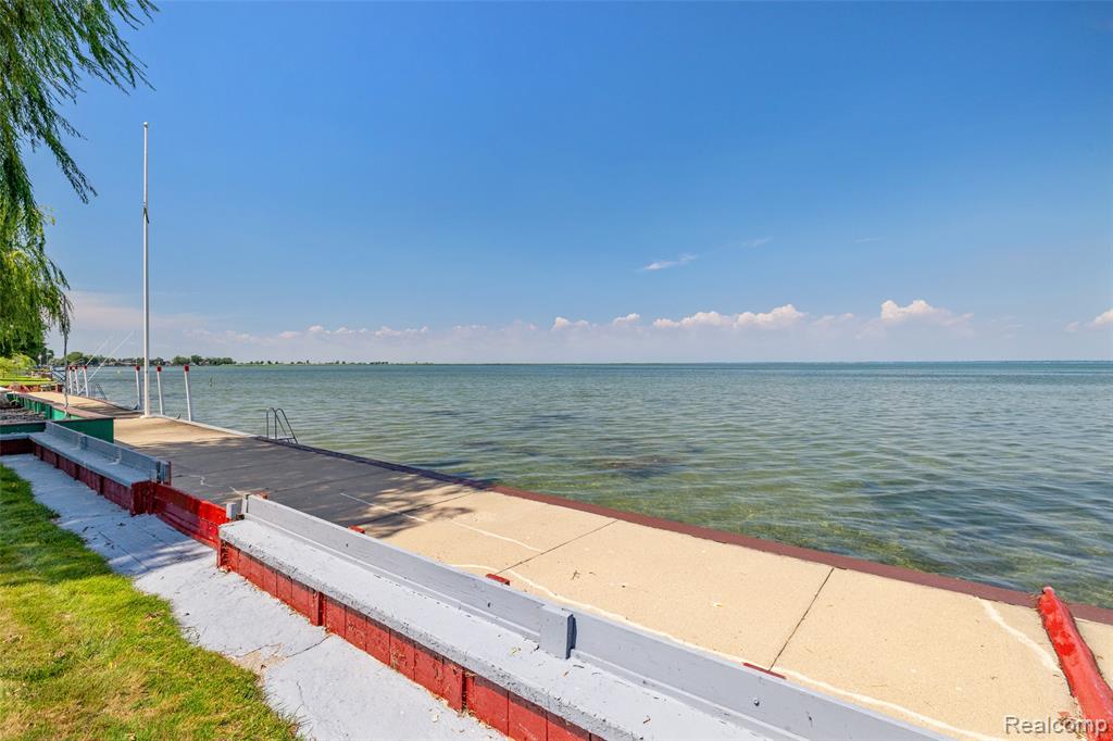 8107 Anchor Bay Drive, Clay, MI 48001 — Photo 42