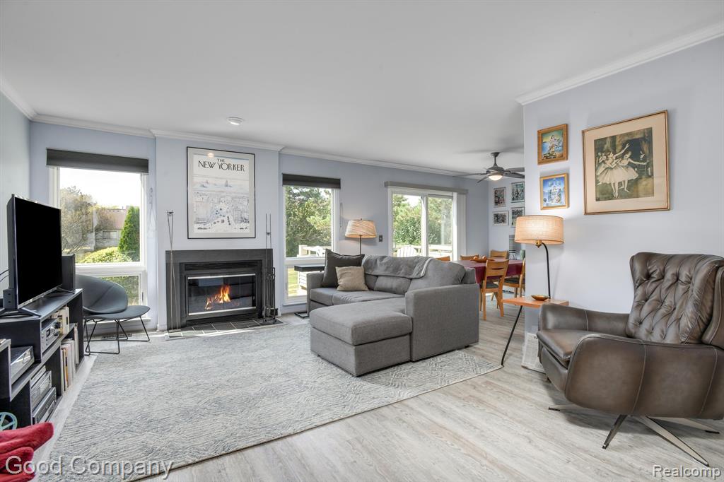 617 ASHLEY Circle, Rochester Hills, MI 48307 — Photo 6