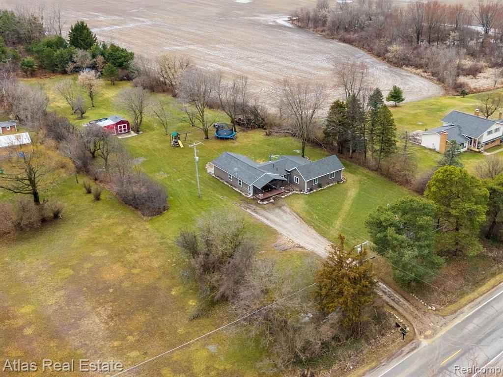 10025 Grand Blanc Road, Gaines Vlg, MI 48436 — Photo 2