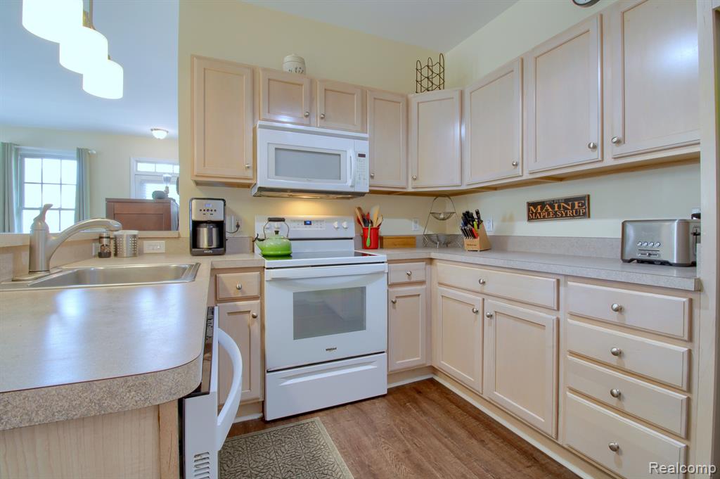 50223 Monroe St., Canton, MI 48188 — Photo 9