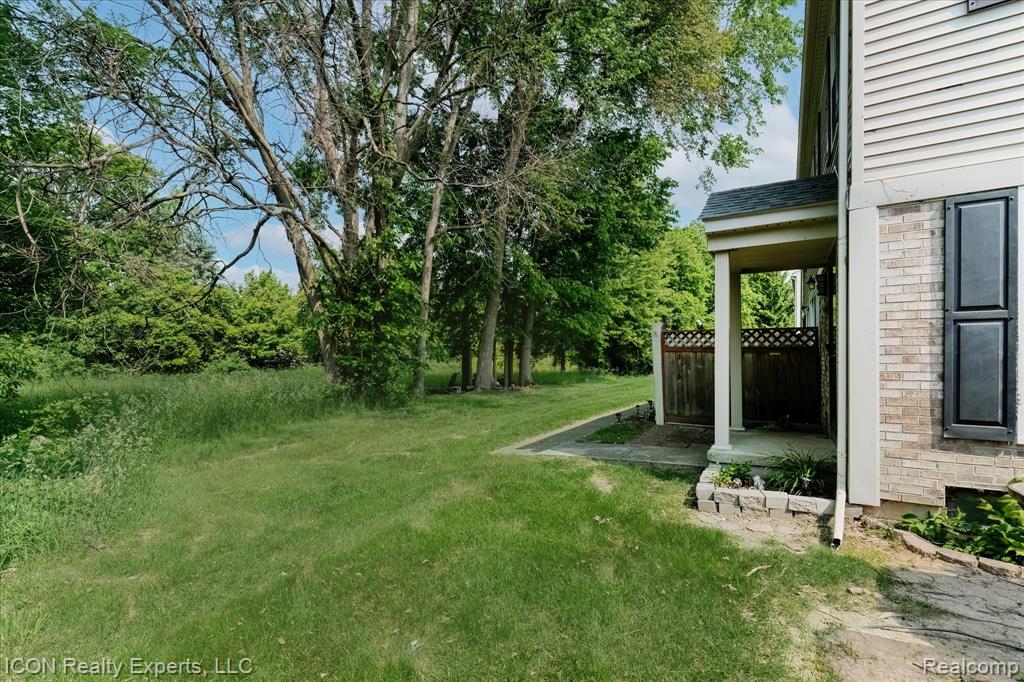 44215 Providence Drive, Clinton Twp, MI 48038 — Photo 5