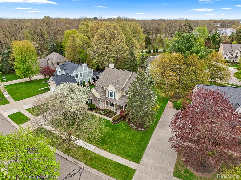 1424 Woodbridge Lane, Wixom, MI 48393 — Photo 4