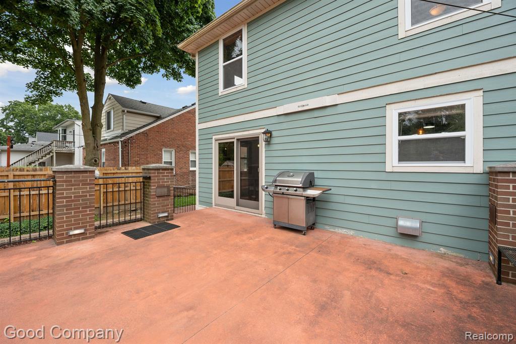 964 W LEWISTON Avenue, Ferndale, MI 48220 — Photo 48
