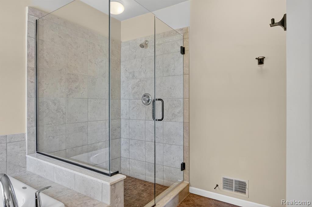 4241 Tonawanda Avenue, Royal Oak, MI 48073 — Photo 37