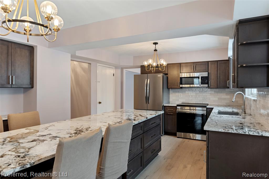 45377 Twining Street, Canton, MI 48187 — Photo 11