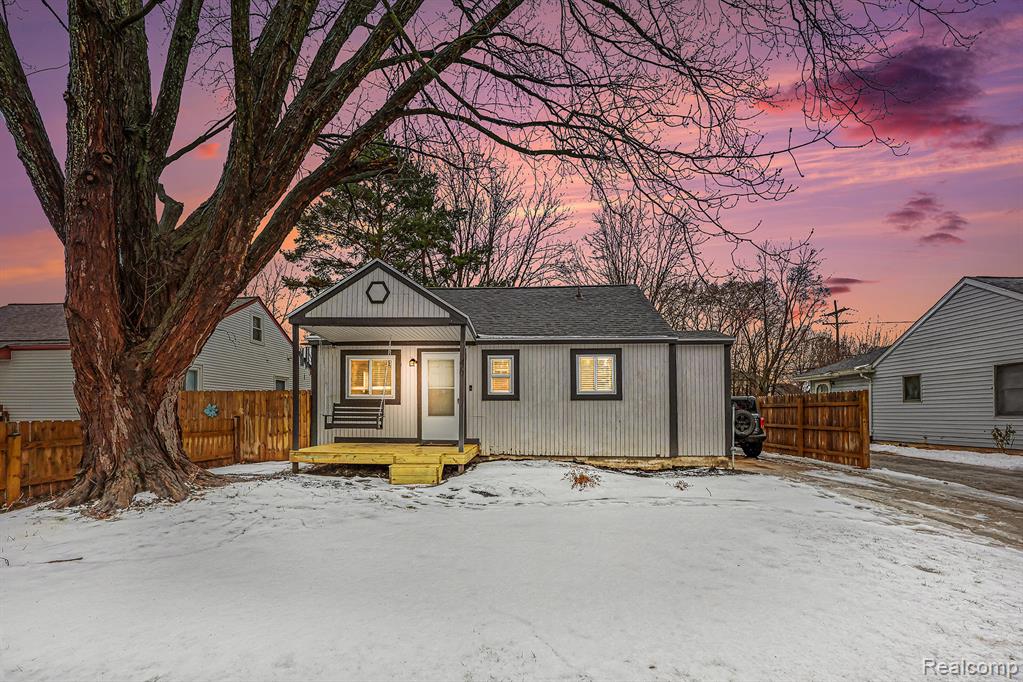 46 E Glass Road, Ortonville, MI 48462 — front exterior