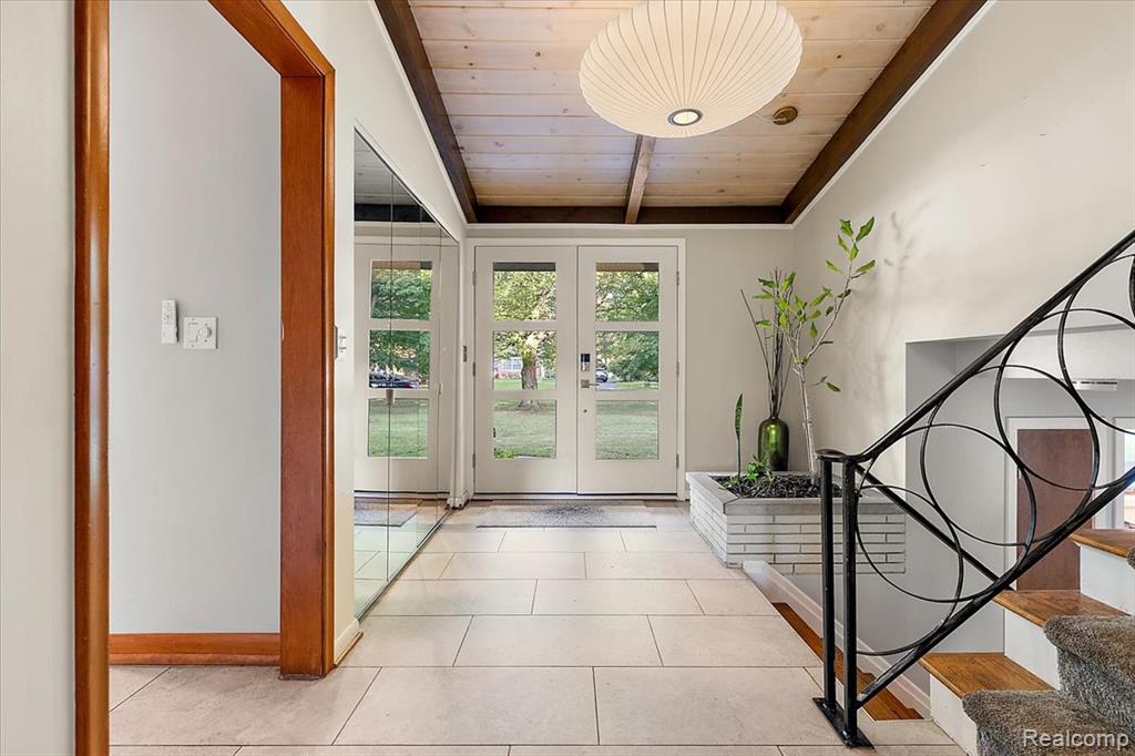 7315 Lindenmere Drive, Bloomfield Hills, MI 48301 — Photo 5