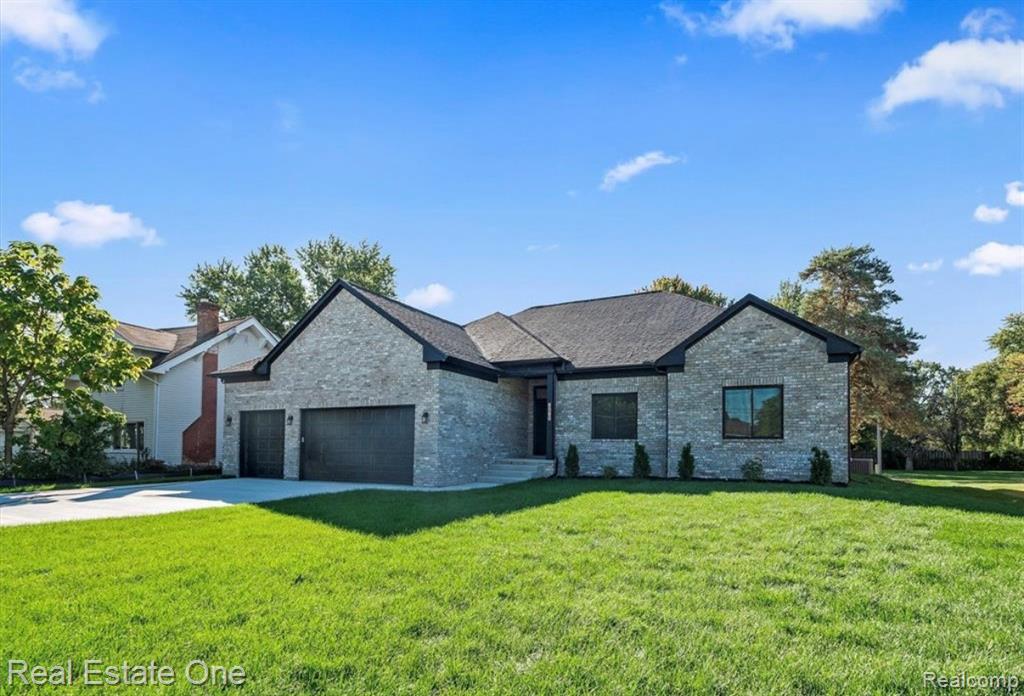 5636 Paris Drive, Sterling Heights, MI 48310 — Photo 3