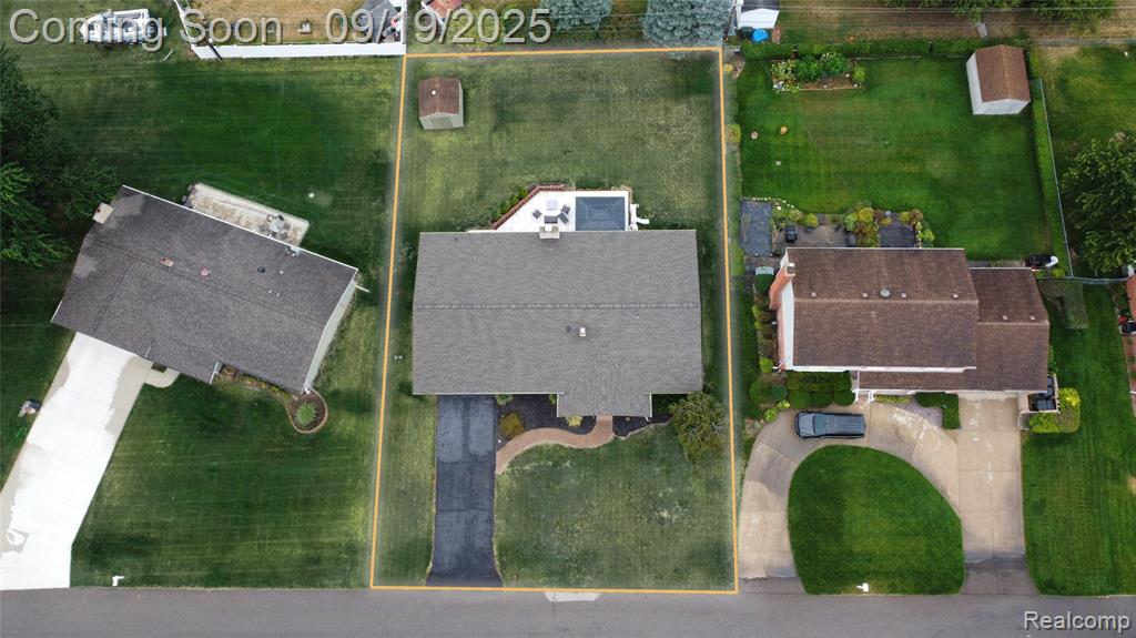 8139 Hedgeway Drive, Shelby Twp, MI 48317 — Photo 2