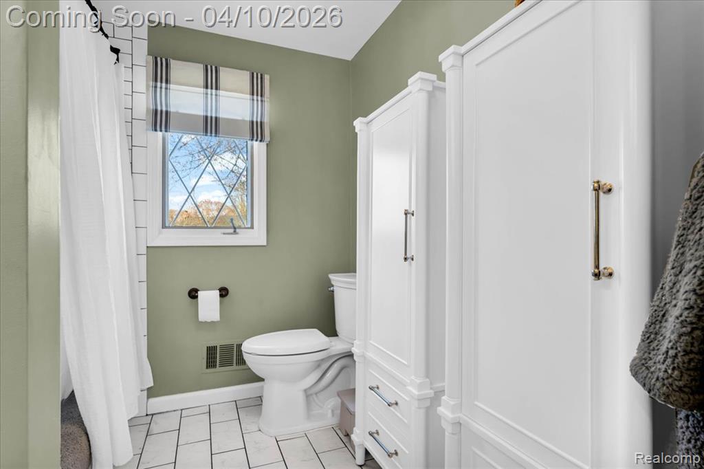 16516 Dundalk Lane, Northville, MI 48168 — Photo 30