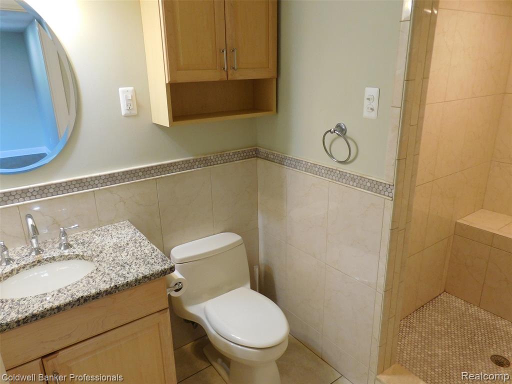 6448 Tutbury, Troy, MI 48098 — Photo 17